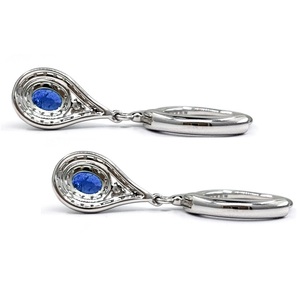 Boucles d'oreilles pendantes classiques de qualité supérieure de Hong Kong, série Love, en or blanc 18 carats, serties de diamants véritables bleus taille brillant à griffes - Product Image 3