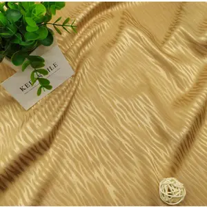 Produsen Kain Satin Poliester Motif Zebra Kain Sutra Imitasi Langsung Jacquard Stof untuk Gaun Piyama