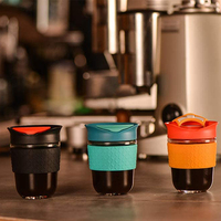 Vente en gros de tasses à café réutilisables en verre borosilicate multi-usages de 360 ml/12 oz, avec infuseur à thé, couvercle et manchon en silicone
