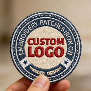 Patches de Bordado Termocolantes de Feltro Autoadesivos com Letras e Borboletas 3D em Tecido Colorido, Personalizados com Logotipo EYD - Product Image 1