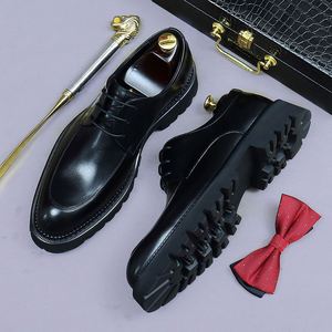 Chaussures Derby décontractées pour hommes en cuir de vachette, à bout rond, semelle épaisse et talon bas, personnalisables en gros, idéales pour les fêtes et banquets - Product Image 3