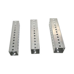 U-channel post e pali quadrati in acciaio, basi metalliche dal cartello di parcheggio - Product Image 2