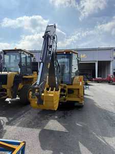 Prix d'usine Nouvelle mini-chargeuse-pelleteuse 4x4 Xc8-S2570 avec moteur Weichai & Cummins et stabilisateurs de type « H » - Product Image 2