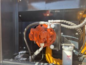 เครื่องขุดไฮดรอลิก22ตันเครื่องขุดฮุนได R220LC 9วินาทีทนทานสำหรับโครงการสร้างรากฐานและโครงสร้างพื้นฐาน - Product Image 3