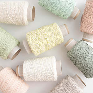 Hilo YARNA Chablis (100g) 100% algodón texturizado, ideal para regalos, manualidades, tacto suave, sostenible, hilo texturizado suave, para bricolaje. - Product Image 3