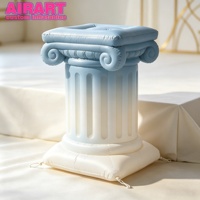 Pilier grec classique bleu sur mesure pour événements sur le thème de l'Antiquité et décors de scène