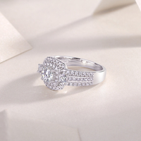 Bijoux Or Blanc 13431 Argent Sterling 925 Anneaux Moissanite Double Carré Halo Bande Étanche pour la Vie Mariée