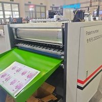 Industriële papier-embossagemachine voor post-press productie in drukkerijen