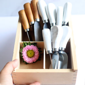 絶妙なナイフ4ピースチーズナイフセット大理石のハンドルステンレス鋼チーズナイフコレクションチーズカッター - Product Image 3