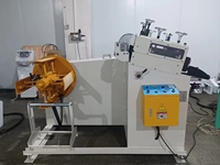 Decoiler et et redresseur 2 en 1 Machine fournie Machine de poinçonnage de tôle Bobine métallique Chargeur de tôle d'acier