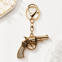 Porte-clés pendentif modèle d'arme à feu en alliage de zinc incrusté de strass, style européen et américain, art moderne Junge (petit pistolet BV)