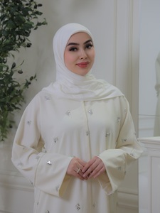 Abaya Mexizo de Alta Gama con Cuentas y Frente Cerrado para Mujeres Musulmanas, Inspirada en Dubái, Vestido Islámico Modesto para la Noche - Product Image 2