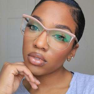 Gafas Ópticas con Logotipo Personalizado, Estilo Vintage 2025, Coloridas, Anti Luz Azul, Montura Grande, Ojo de Gato, para Mujer - Product Image 3