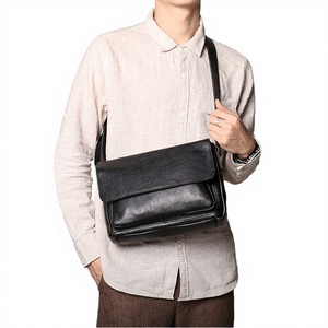 Bolso bandolera y de hombro vintage de cuero genuino para hombre - Product Image 1