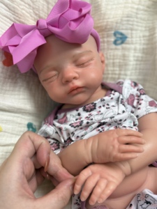 Muñeca Bebé Reborn Realista <span class=keywords><strong>de</strong></span> 18 Pulgadas, Bebé Niña Recién Nacida con Cuerpo Suave, Set <span class=keywords><strong>de</strong></span> Regalo para Niños, Futuros Padres y Abuelos - Product Image 5