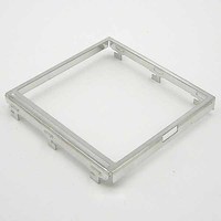 Pièces d'emboutissage métallique personnalisées certifiées ISO, support de cadre en acier inoxydable de précision pour l'assemblage d'équipements électroniques