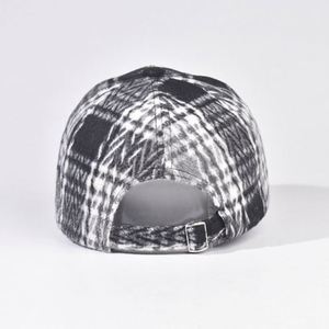 หมวกเบสบอลลายตารางหมากรุกผ้าทวีดหนานุ่ม 6 แผ่น แฟชั่นทันสมัยสำหรับผู้หญิง สวมใส่สบายๆ เหมาะกับกิจกรรมกลางแจ้ง  คอลเลคชั่นใหม่ประจำฤดูใบไม้ร่วง-ฤดูหนาว ปี 2025 - Product Image 4