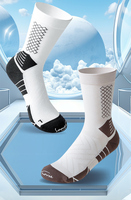 LONGFEI Vente en gros de chaussettes de sport de haute qualité pour femmes et hommes, avec logo personnalisé, chaussettes de compression, chaussettes de course à pied, chaussettes de basket-ball