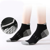 Chaussettes de sport en coton épaissies pour hommes, antidérapantes, doublées de polaire, respirantes, courtes, pour l'entraînement, le marathon, chaussettes de course tricotées