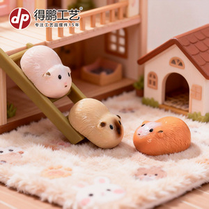 ดีพี มินิเอเจอร์ ตุ๊กตาหนูตะเภาเรซิ่นงานฝีมือประดับตกแต่งสำหรับตั้งโชว์บนเดสก์ท็อปที่บ้าน - Product Image 3