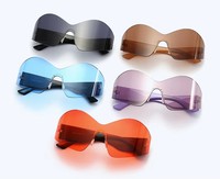 S2126 Lunettes de soleil Y2K tendance 2025 pour hommes et femmes, monture large, verre monobloc, lunettes de soleil futuristes style millénaire