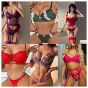 Camiseta Casual Feminina de Alta Qualidade em Atacado, Proveniente de Fardos de Roupas Usadas de Vestuário Esportivo - Product Image 2