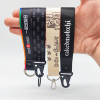 Porte-clés en tissu brodé personnalisé avec logo pour sac, cadeau promotionnel en gros