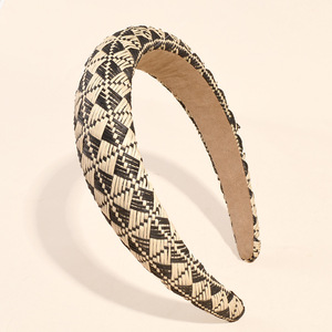 Masque de fête intégral en polyester, <span class=keywords><strong>foulard</strong></span> noué en cuir perlé et orné de bijoux de luxe de 3,5 mm, durag, bandeau anti-transpiration, bandeau de yoga de créateur pour - Product Image 4