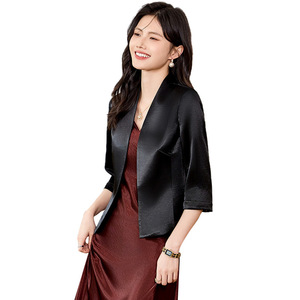 Black Short Acetate Blazer For Women Slim Fit Anti Wrinkle Solid Color Spring Autumn Casual Wear - Product Image 5