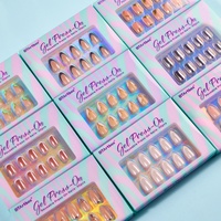 Faux Ongles Personnalisés de Haute Qualité Courts Amande Carrés Étiquette Privée Gel Doux French Manucure Vente en Gros à Coller