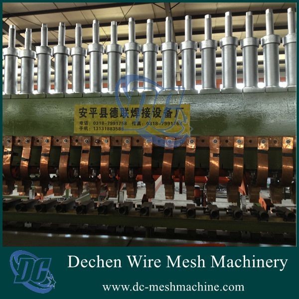 Full automatic welded wire mesh machine manufacture/welding steel mesh machine/welding steel bar machine