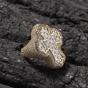 Diseño de moda <span class=keywords><strong>el</strong></span> anillo <span class=keywords><strong>cruzado</strong></span> de las Cruzadas 925 plata esterlina baguette moissanite chapado en oro anillos cubanos joyería de los hombres - Product Image 5