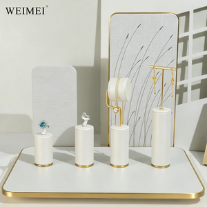 WEIMEI Présentoirs à bijoux en velours microfibre haut de gamme faits à la main, ensemble de présentoirs à bijoux en velours de luxe personnalisés pour magasin - Product Image 4