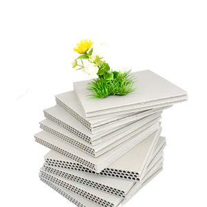 Coffrage en plastique PP creux moderne de 15 mm de haute qualité, fabriqué en Chine, réutilisable plus de 70 fois, haute résistance, certifié ISO 9001, garantie 5 ans - Product Image 1