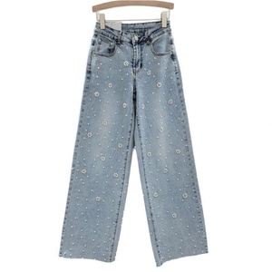 Pantalones vaqueros ajustados de algodón elástico para mujer, lote de stock chino de ropa de moda para mujer - Product Image 1