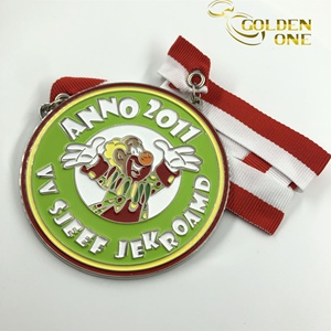 <span class=keywords><strong>Final</strong></span> <span class=keywords><strong>Fantasy</strong></span> personnalisé 3D Rasied émail doux dinosaure Logo forme Karnevalsorden médailles de karaté personnalisées médaille de carnaval avec lanière - Product Image 6