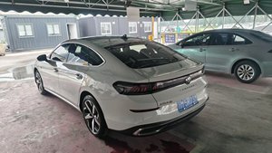 Gebrauchter Lamando L 2022 280TSI DSG Kula Edition 29000km 3-5 Jahre Automatik Klimaanlage - Product Image 5