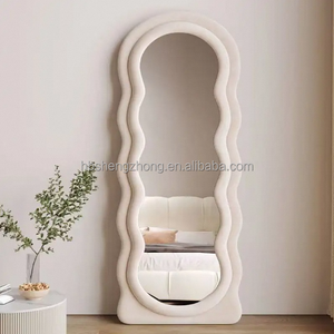 Specchio da pavimento full body con onda di vendita diretta in fabbrica, specchio aderente in velluto color crema, specchio ondulato irregolare per camera da letto delle ragazze - Product Image 1