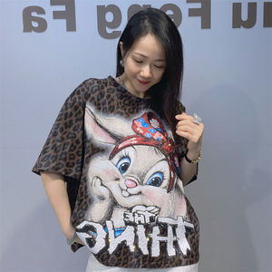 T-shirt d'été pour <span class=keywords><strong>femme</strong></span>, coupe ample, orné de strass thermocollés, décontracté, polyvalent, grande taille, tendance, doux - Product Image 3