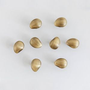 Qiansi Hk0643 Hiện Đại Water <span class=keywords><strong>Drop</strong></span> Antique <span class=keywords><strong>Brass</strong></span> Tủ Xử Lý Và Núm Ngăn Kéo Tủ Quần Áo Tủ Quần Áo Xử Lý Cửa Kéo - Product Image 5