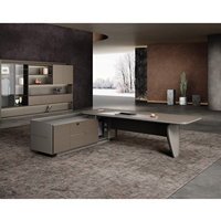 Bureau de direction de luxe moderne avec serrure à empreinte digitale et éclairage d'ambiance LED à commande sonore, style italien pour PDG