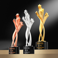 Trophée d'entreprise personnalisé en cristal de forme irrégulière, gravé et imprimé UV, respectueux de l'environnement, pour récompense de personnel lors de la réunion annuelle 2026
