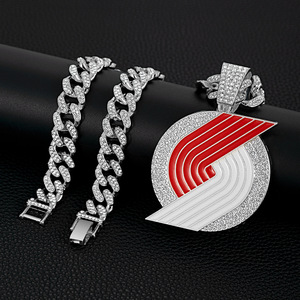 Collier de championnat personnalisé pour équipe de basketball, style Trail Blazers, entièrement serti de zircone cubique, avec chaîne cubaine - Product Image 2