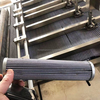 Machine de plissage de treillis métallique multicouche de type couteau