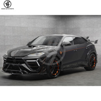 Kit carrosserie MSY Style en fibre de carbone sèche pour Lambo URUS SE : Pare-chocs, Capot, Élargisseurs d'ailes, Jupes latérales, Aileron, Diffuseur, Lame de pare-chocs, Sortie d'échappement