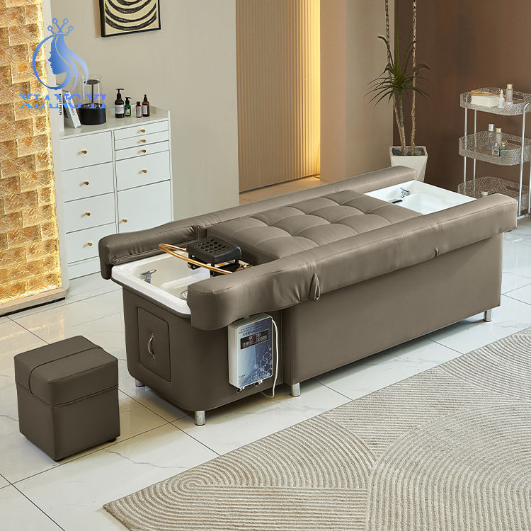 สีน้ำตาล