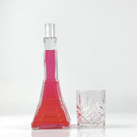 Bouteille de verre à liqueur vide transparente en forme de tour Eiffel au design unique pour la vodka, le whisky, le gin, les spiritueux avec bouchon