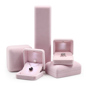 Proposition Mini Unique Unique Cercueil Rond Carton Blanc Double Hexagone velours Vintage Papier Led Ring Box Avec Lumière Led - Product Image 2