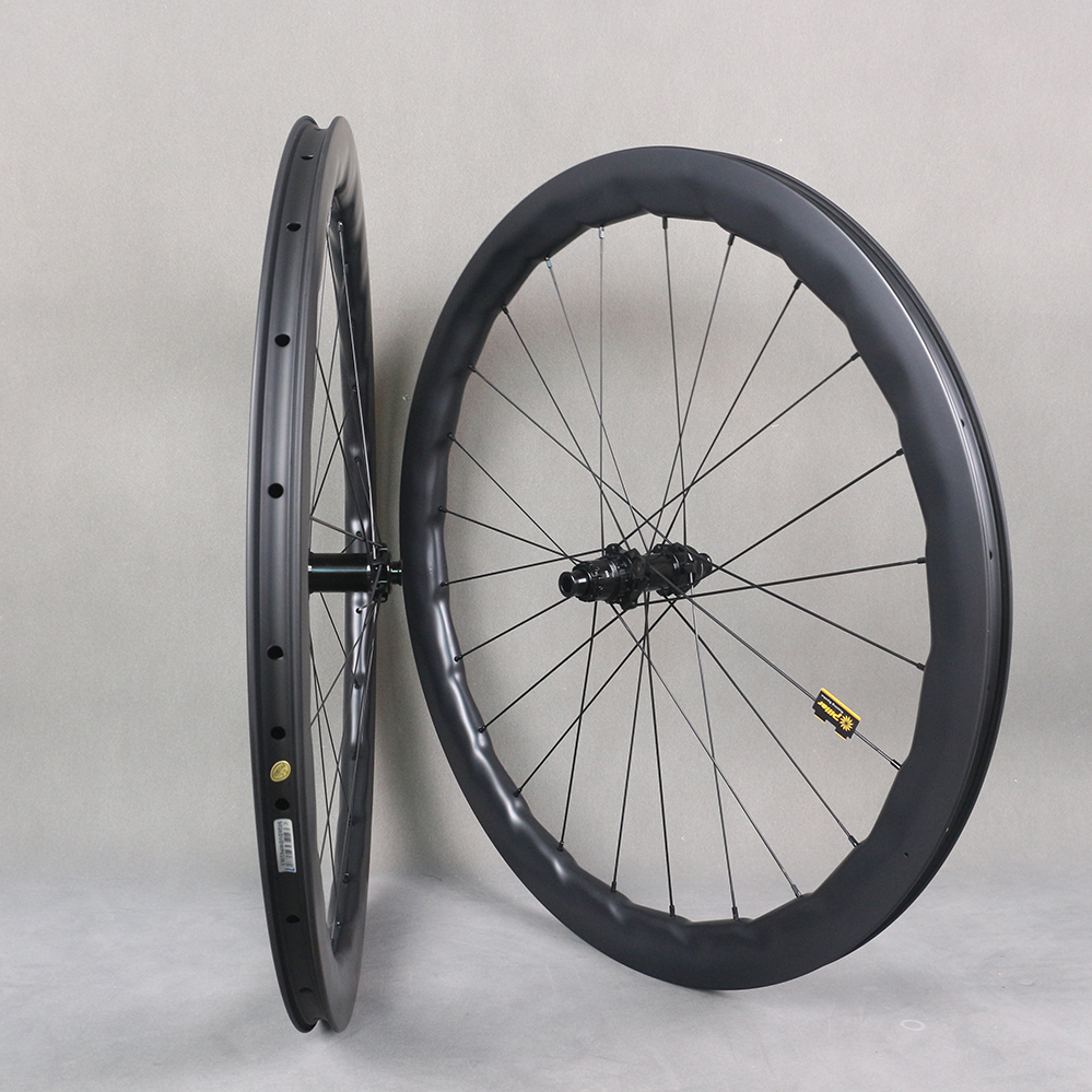 カーボンホイール 超軽量 1050g アルパイン C33　リムブレーキ用 カーボンホイール 超軽量 1050g アルパイン C33 リムブレーキ用