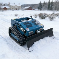 Tondeuse à gazon télécommandée sur chenilles à essence, à rayon de braquage zéro, multifonctionnelle, avec fonction de déneigement et de coupe-bordures